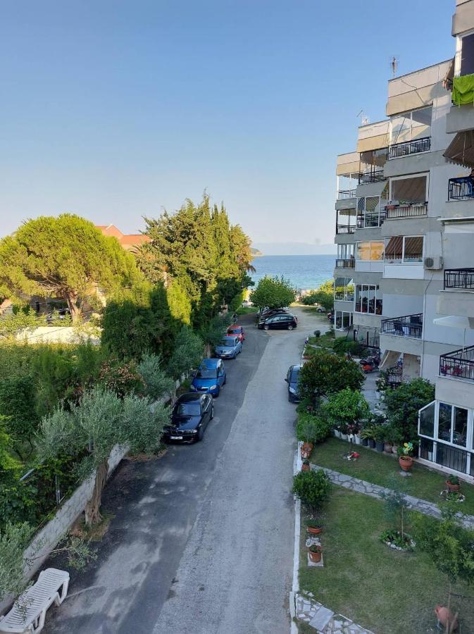 Luminosa Seaview Apartment Nea Iraklitsa ภายนอก รูปภาพ