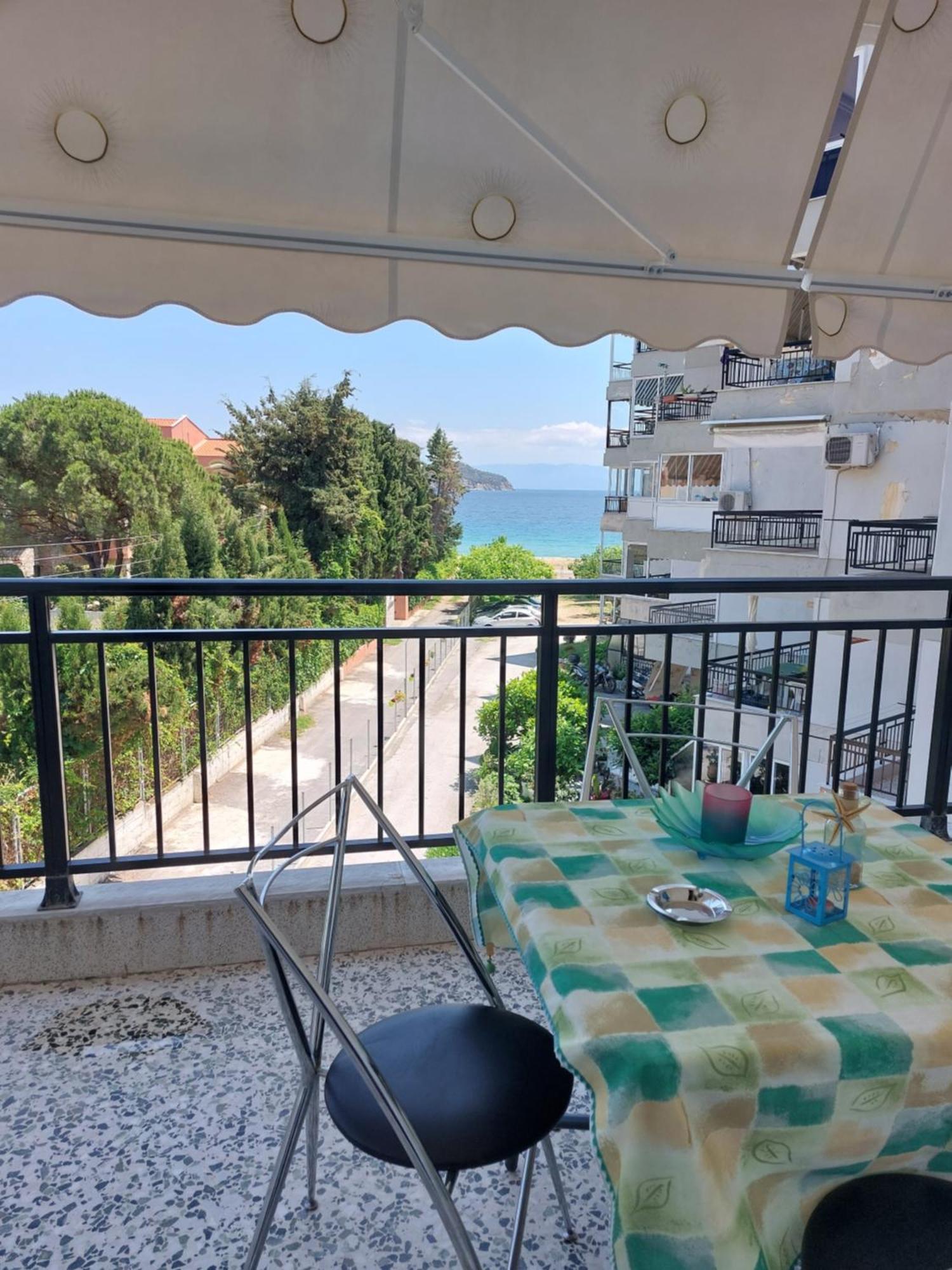 Luminosa Seaview Apartment Nea Iraklitsa ภายนอก รูปภาพ